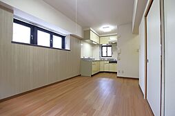 西武多摩湖線 一橋学園駅 徒歩10分の賃貸マンション 1階1LDKのリビング/ダイニング