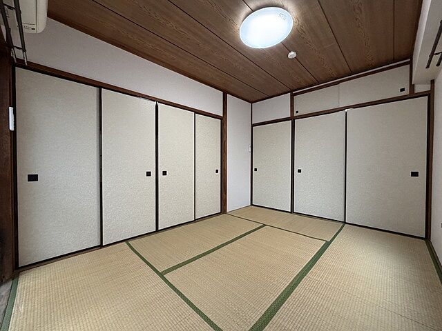 寝室