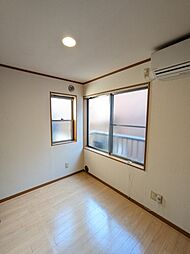 プレア北新宿 203 2階ワンルームのリビング/ダイニング