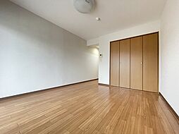 京急本線 県立大学駅 徒歩6分の賃貸マンション 4階ワンルームのリビング/ダイニング