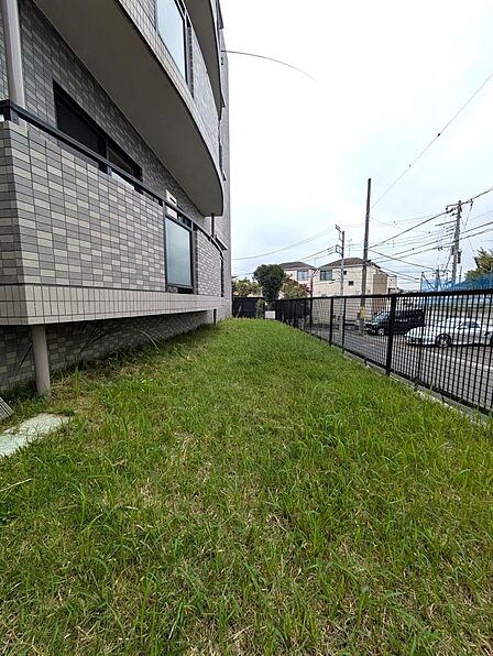 ガーデニングなど用途豊富な専用庭です♪