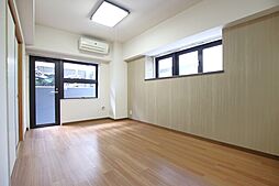 ベルメゾン一橋学園 105 1階1LDKのリビング/ダイニング