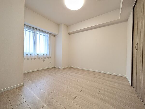 5.6帖の洋室☆彡