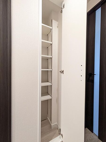 廊下の収納スペース☆彡