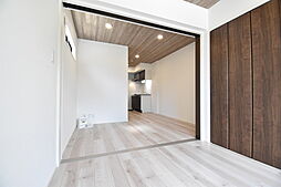 名鉄名古屋本線 名鉄一宮駅 徒歩10分の賃貸アパート 3階1LDKのリビング/ダイニング