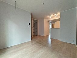 パストルＡ棟 102 1階1LDKのリビング/ダイニング