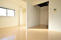 名古屋市営名城線 茶屋ヶ坂駅 徒歩8分の賃貸マンション 3階1LDKのリビング/ダイニング