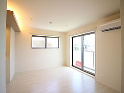 JR関西本線 加美駅 徒歩14分の賃貸マンション 3階1LDKのリビング/ダイニング