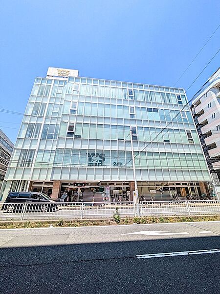 24時間営業のワイズマート浦安本店まで徒歩8分。帰宅が遅い時間帯のお買い物にも便利な環境です。
