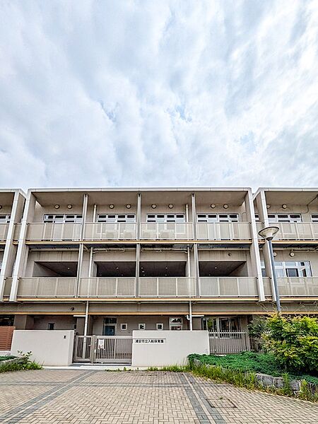 市立入船保育園まで徒歩7分（約510m）！保育施設が揃う住環境。