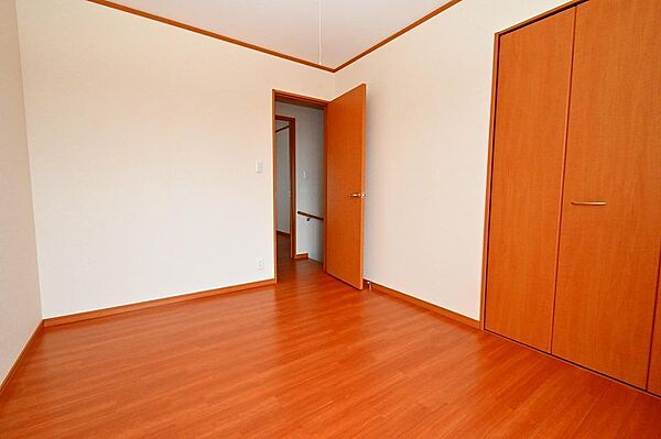 apartment 群馬県桐生市新里町新川955-6
新里町新川の賃貸情報を見る
物件地図