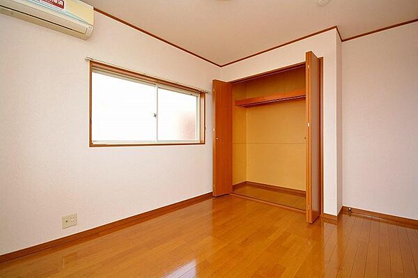 apartment 群馬県みどり市笠懸町鹿4262-21
笠懸町鹿の賃貸情報を見る
物件地図