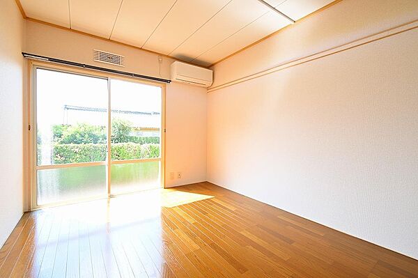 apartment 群馬県伊勢崎市曲沢町144-5
曲沢町の賃貸情報を見る
物件地図