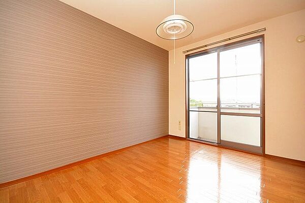 apartment 群馬県桐生市新里町新川3986
新里町新川の賃貸情報を見る
物件地図