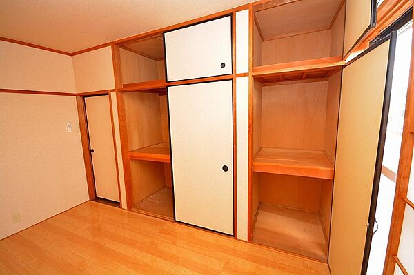 apartment 群馬県桐生市新里町新川1380-106
新里町新川の賃貸情報を見る
物件地図