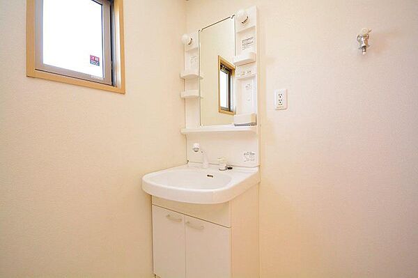 apartment 群馬県桐生市新里町新川1903-1
新里町新川の賃貸情報を見る
物件地図