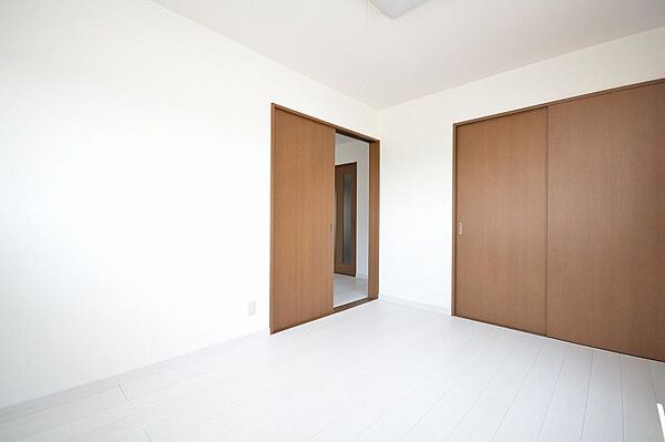 apartment 群馬県桐生市新里町新川3517-10
新里町新川の賃貸情報を見る
物件地図