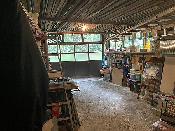 倉庫（作業場）