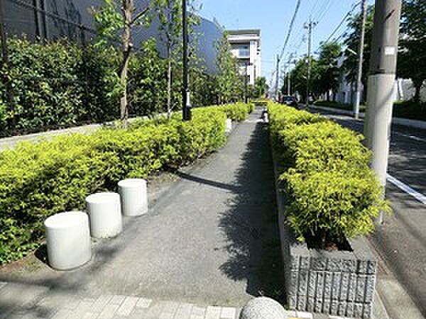 周辺環境:上用賀五丁目公園