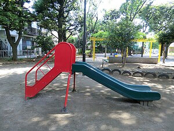 周辺環境:伊勢脇公園