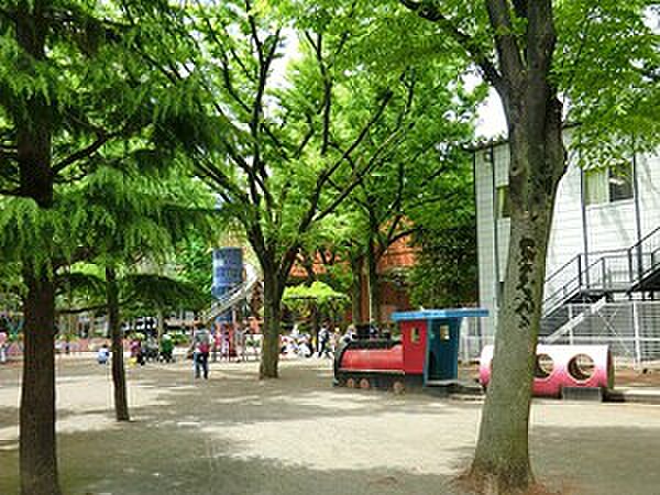 周辺を拡大表示