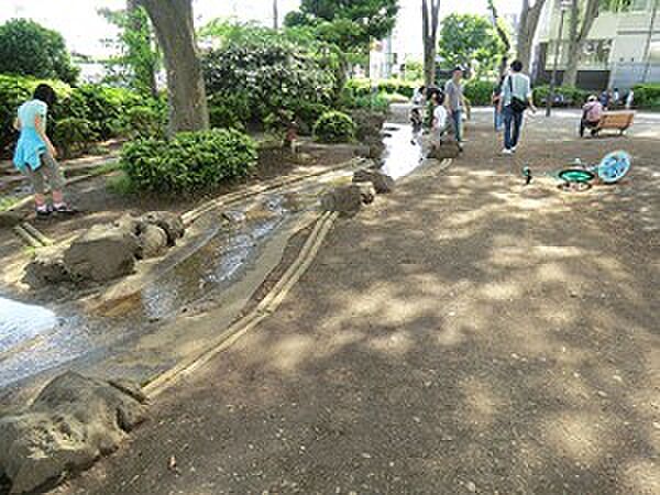 世田谷新町公園