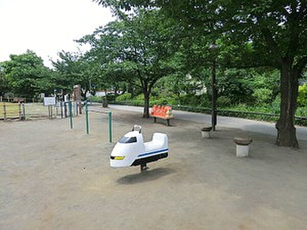 周辺環境:代沢せせらぎ公園