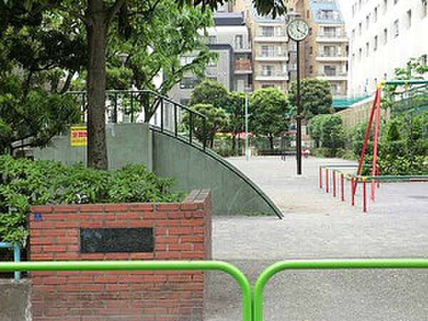 周辺環境:芝五丁目児童遊園