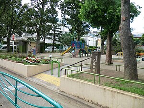 周辺環境:八成公園