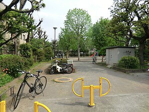 周辺環境:沼袋公園