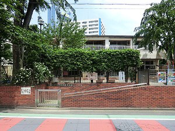 周辺環境:三軒茶屋保育園