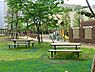 周辺：周辺環境:プラタナス公園