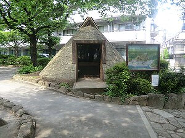 周辺環境:東山貝塚公園