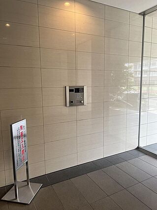 入口にはオート...