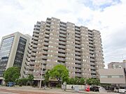 広電本社前駅より徒歩3分 15階 築40年10ヶ月の賃貸物件