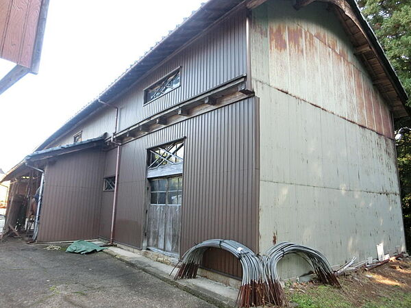 納屋