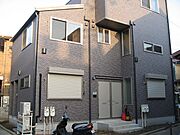 梅島駅より徒歩1分 築13年10ヶ月 3階建の賃貸物件