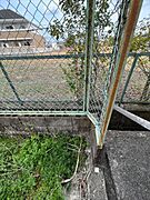 大型ショッピングモール「フォレストモール岩出」（1171m）もあり車で2分！休日は家族そろってお買物！