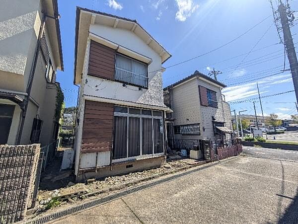 京成本線ユーカリが丘駅まで徒歩12分の立地です!!