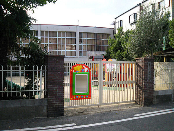 枚岡カトリック幼稚園まで817m