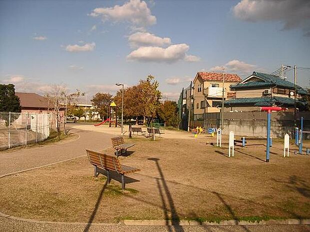 東諸福公園まで433m