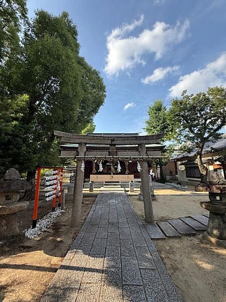 栗原神社まで879m