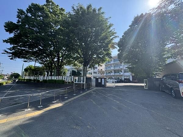 市立南大谷中学校まで1770m