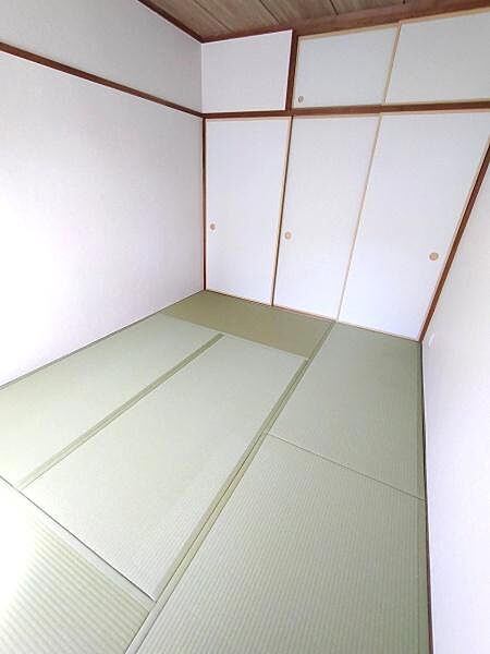 心が落ち着く和室6帖！くつろぎの空間です。