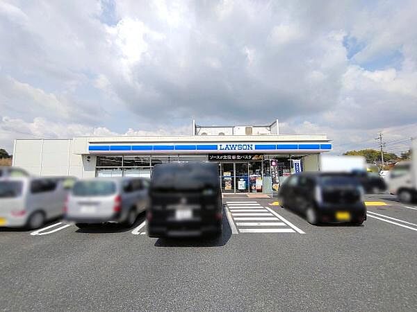 ローソン日進折戸町店まで220m