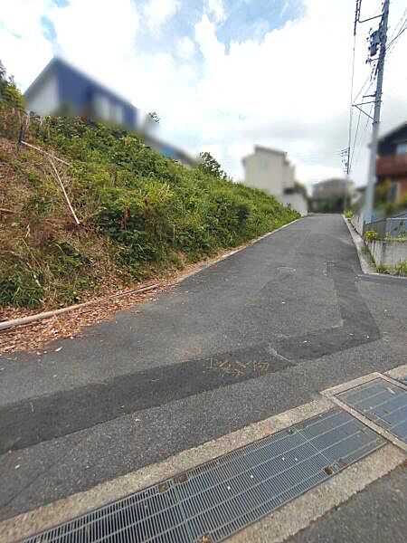 現地と前面道路