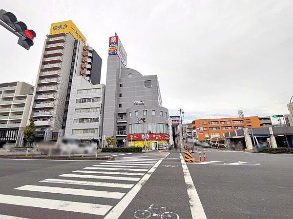 B＆Dドラッグストア一社店まで260m