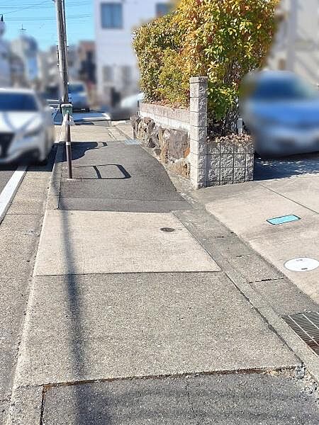 現地・歩道・前面道路