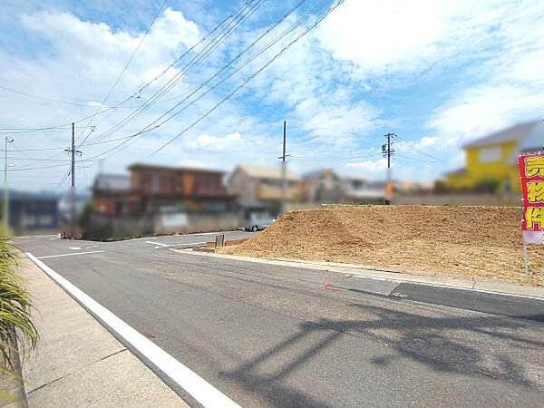 現地と前面道路