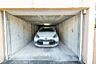 駐車場：電動シャッター付ガレージ！1台駐車可！